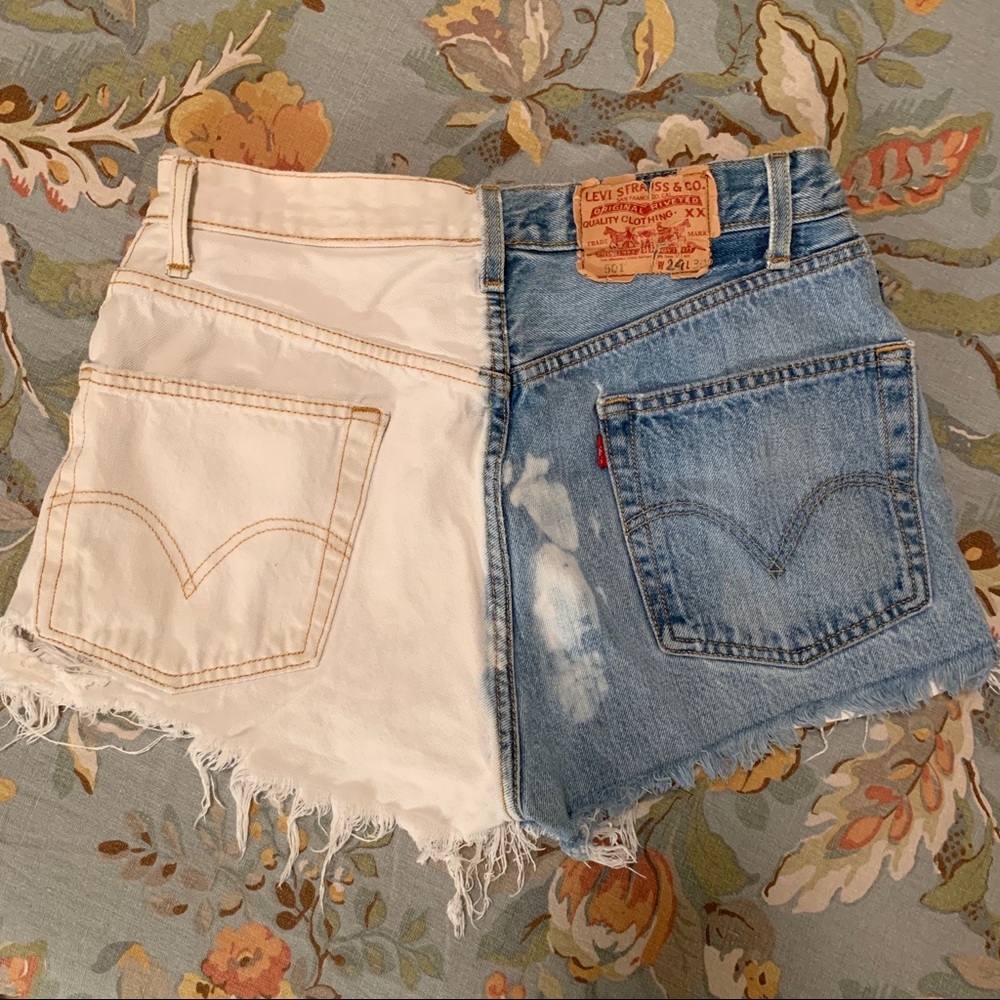 PETROS Vintage Levi’s 501 Bleached Destroyed Denim